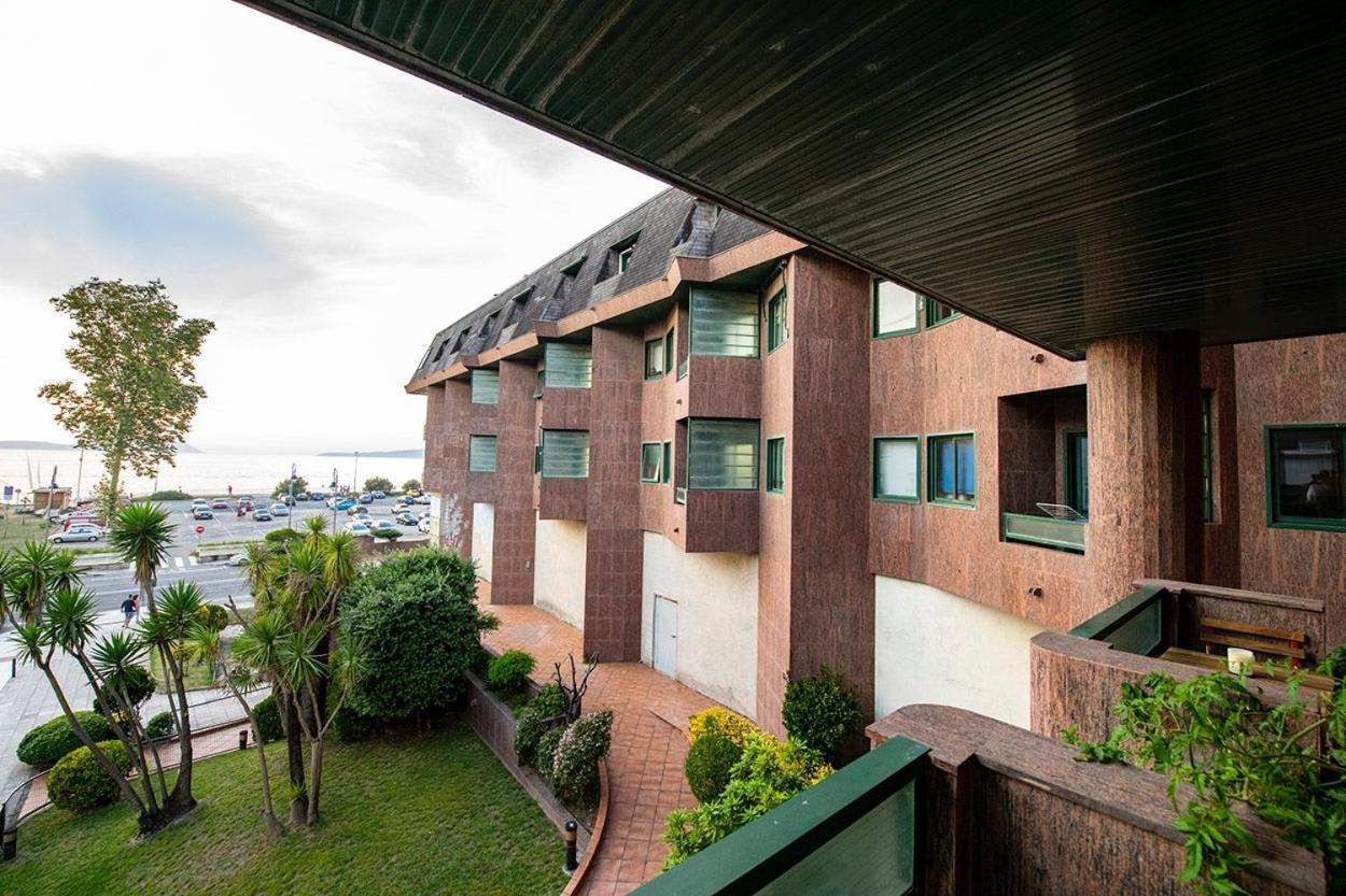 Playa De Samil Apartment